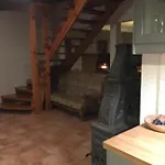 Dom W Lesie Vakantiehuis *